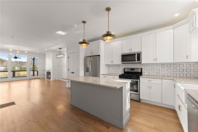 Photo - 35 Cottonwood St