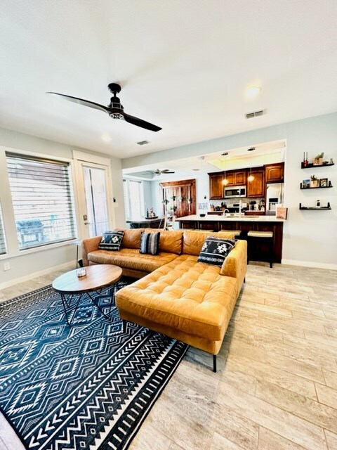 Photo - 9 Harbor Point