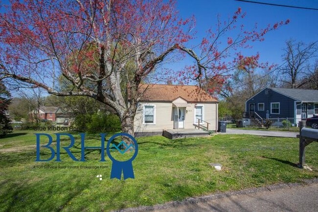 Photo - 3213 Shields Ave