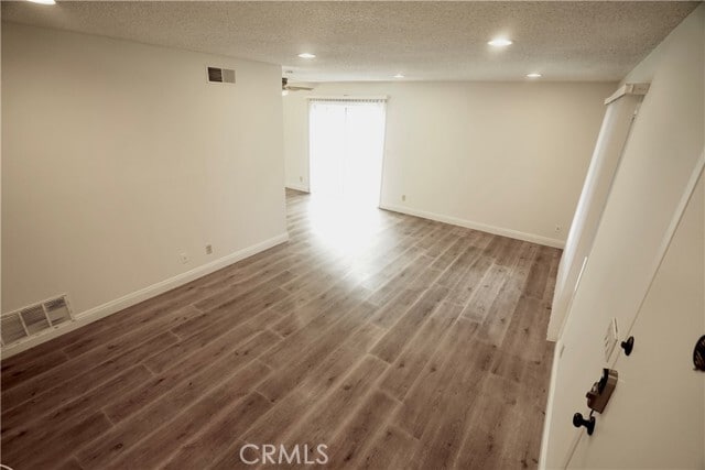 1425 Forest Glen Dr