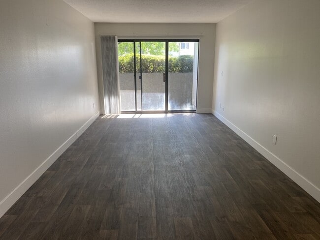 Photo - 598 Murray Blvd Unidad Apt 1B