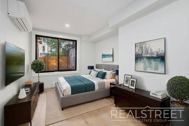 Photo - Jefferson Avenue Unit 1