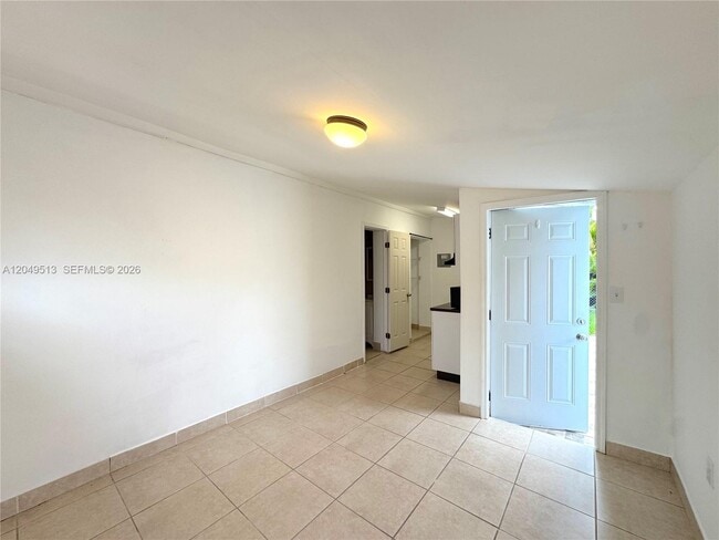 Photo - 2461 NW 5th St Unit #C