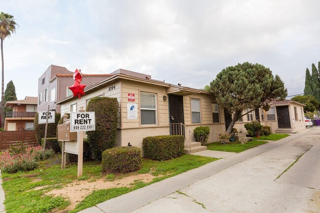 Photo - 1094 Cherry Ave