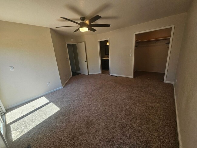 Photo - 19055 Ravenhill Rd