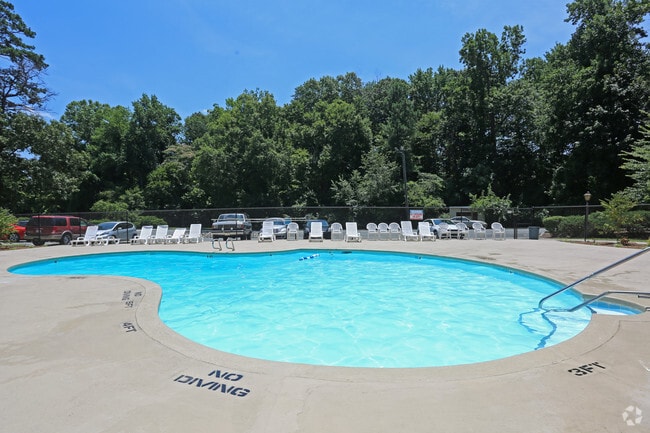 Raintree Apartments