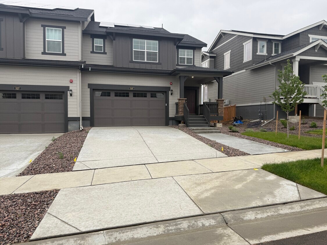 Photo - 537 Nightsky St-