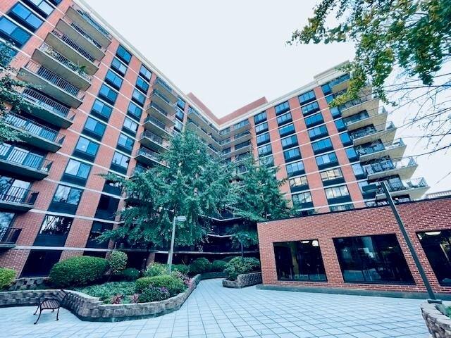 Photo - 700 Grove St Unidad 700