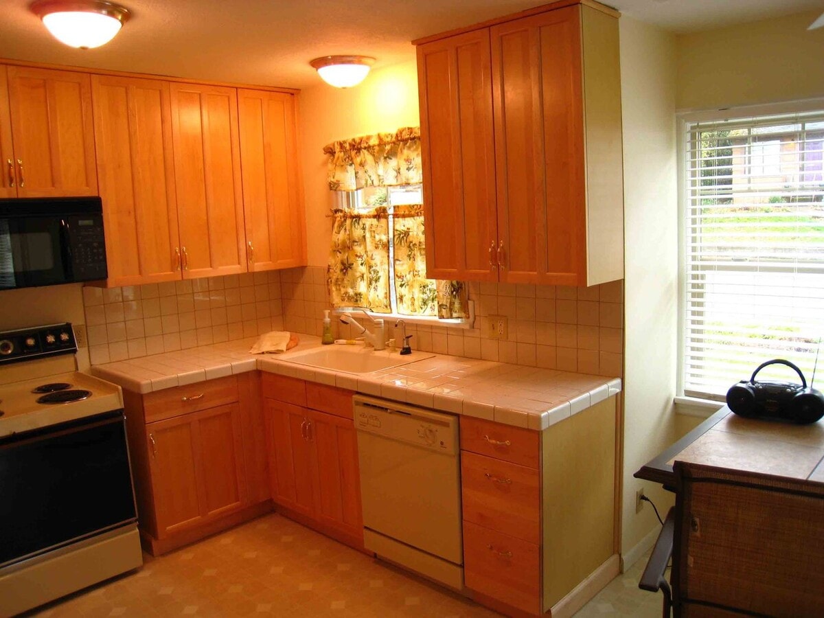 Photo - Charming home near Bush Park