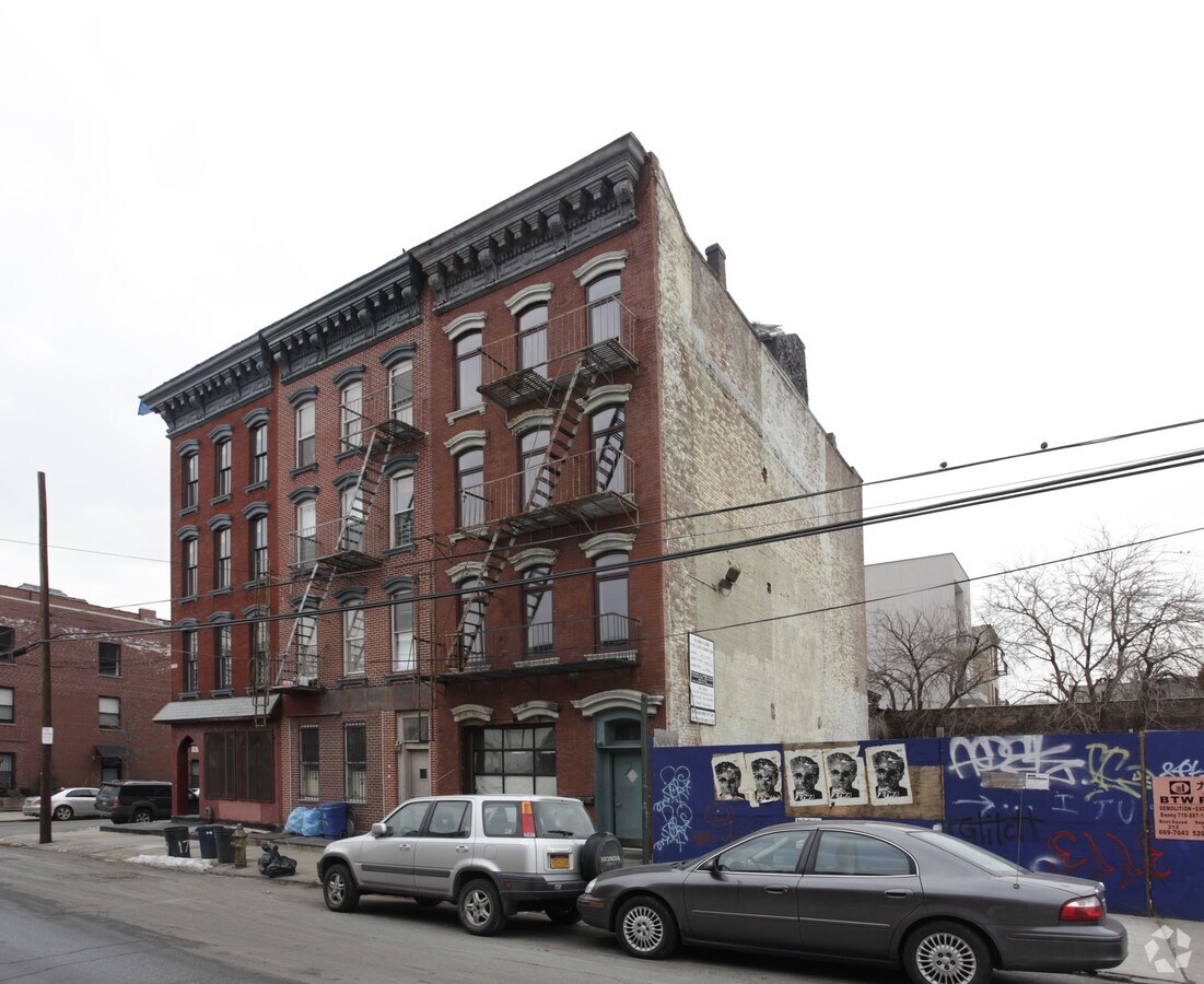 Foto principal - 176 West St