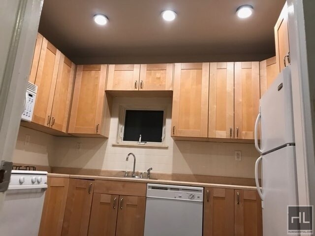 Photo - FORD STREET Unit 1