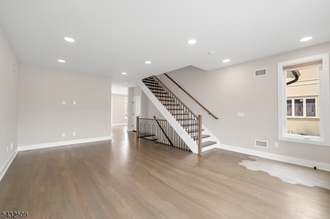 Photo - 139 Philip Ave