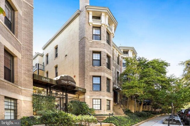 Building Photo - 1842 California St NW