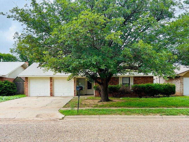 Building Photo - Fully Updated 3/2/2 in West Lubbock
