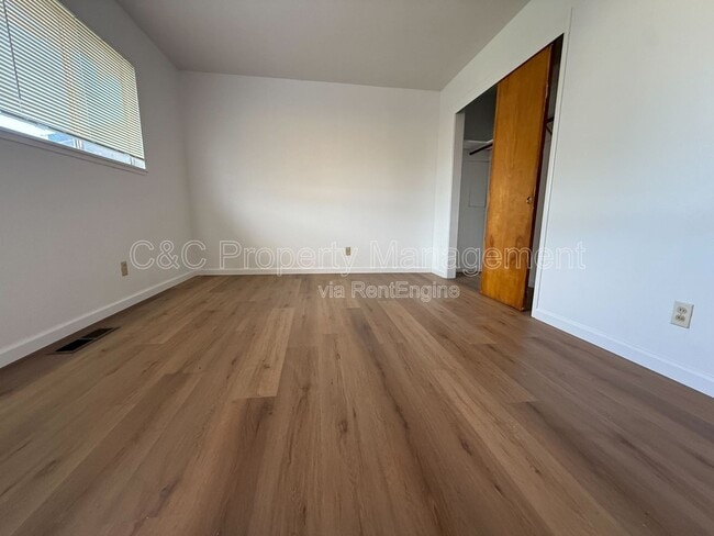 Photo - 840 Camille Ct