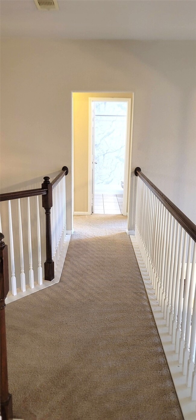 6023 Schaumburg Dr