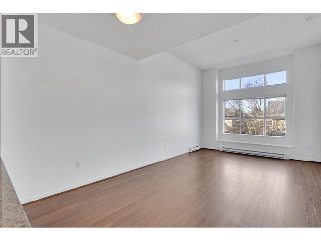 Photo - 5665 Irmin St Unit 406