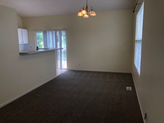 Photo - Great Home For Rent in Bellevue!