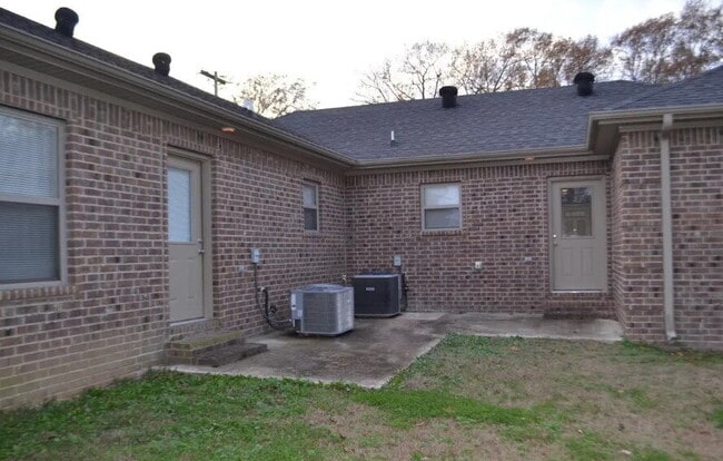 Photo - 708 Freeman St