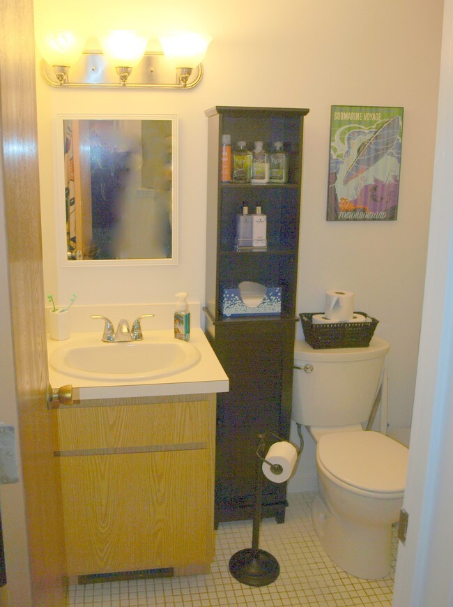 35 Kennedy Dr Townhome Townhome Rental in Chelmsford MA