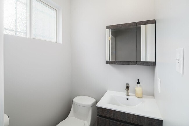 Photo - 2820 W Stiles St