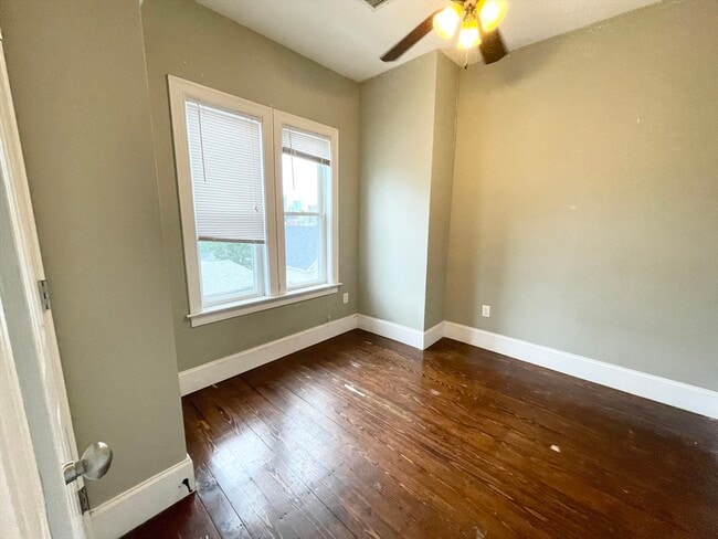 Photo - 178 Hillside St Unidad 3