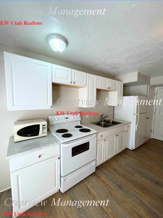 Photo - 2BR Apartment Close to Daybreak Marina and Trails Unit 2DOWN