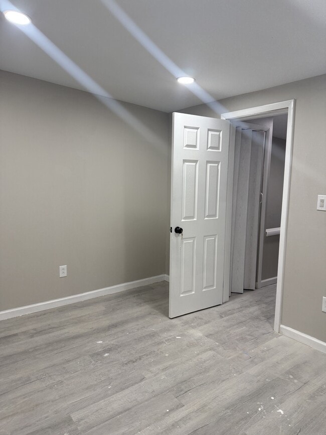 Photo - 733 Mcilvain St