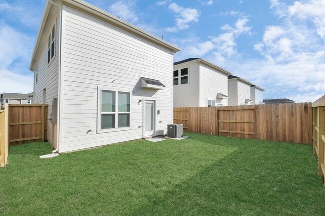 Photo - 1534 Revolution Way