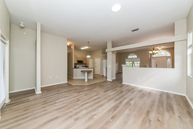 Photo - 6210 Blackberry Ln