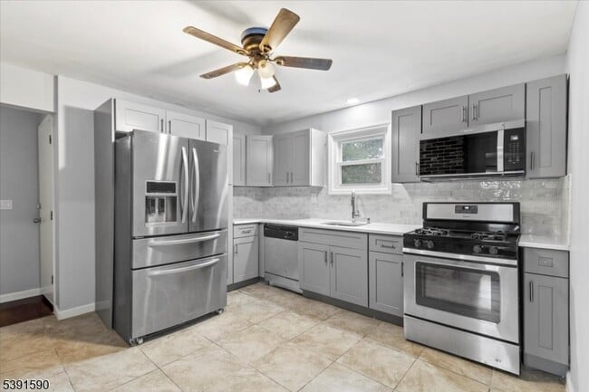 Photo - 1034 Burnet Ave Unit 2