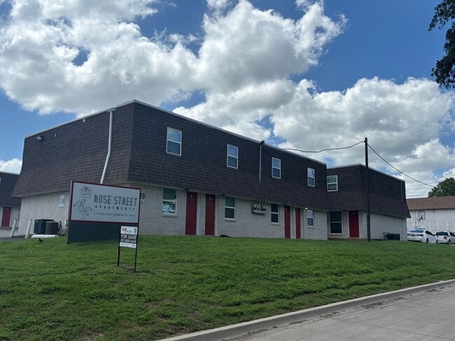 Building Photo - Rose Street Apartments