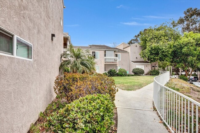 Building Photo - Cozy 1 Bed, 1 Bath Condo in Mira Mesa w/ Off-Street Parking!