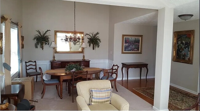 Photo - Room in House on Stoneleigh Run Dr NE