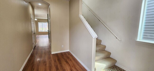 Photo - 20781 SW Skiver St