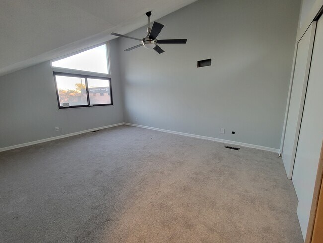 Photo - 154 Chatterbird Dr