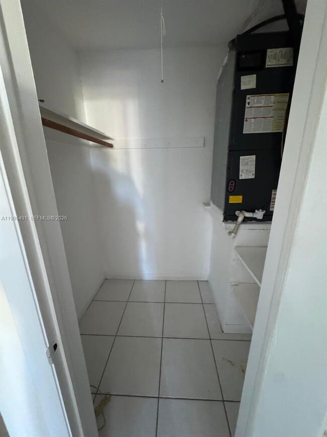 Photo - 2051 NE 25th Ave Unit 3