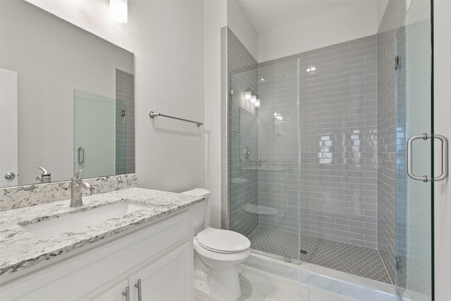 Building Photo - 2020 McGowen St Unit 20