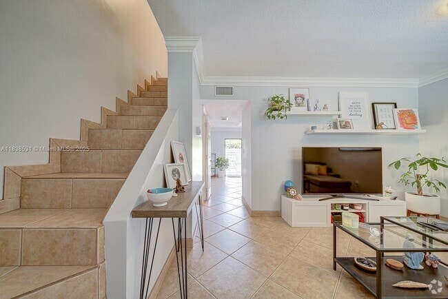 Building Photo - 5555 Ludlam Rd Rental