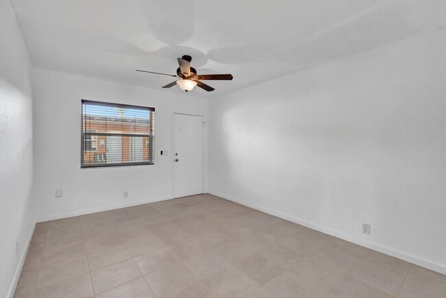 Photo - 706 SE 4th Ave