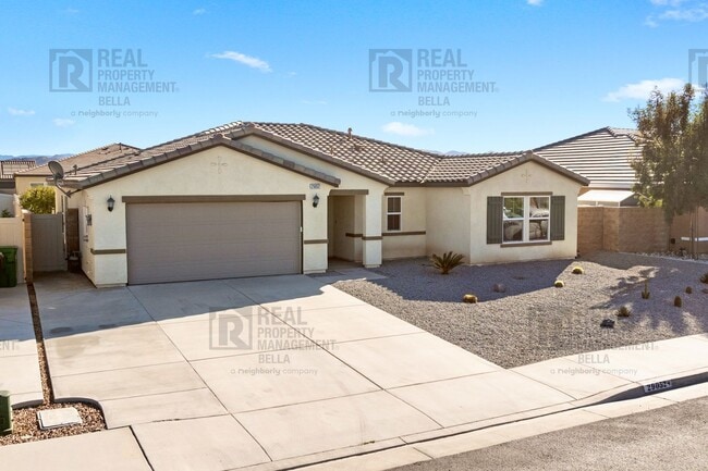 Photo - Spacious 4-Bed, 2-Bath Open-Concept Home i...
