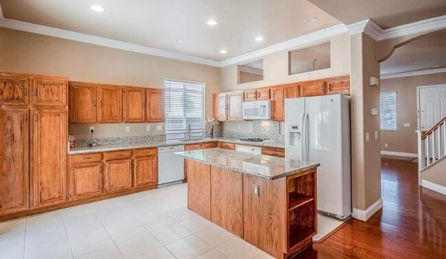 Photo - 2416 Brockton Way