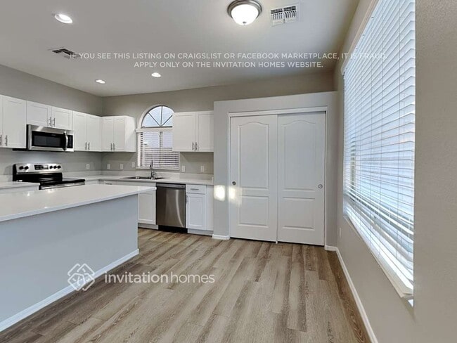 Photo - 3689 E Sundance Ave