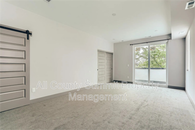 Photo - 1567 King St