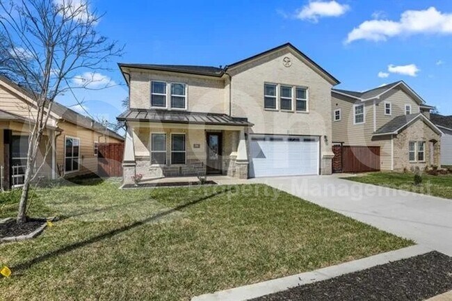 Building Photo - 2055 Angelina Dr