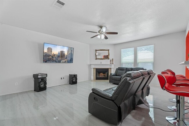 Photo - 1109 Hyde Park Dr