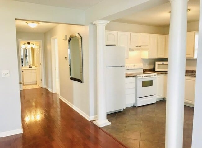 Photo - 106 Chesterfield Ct Unit 106