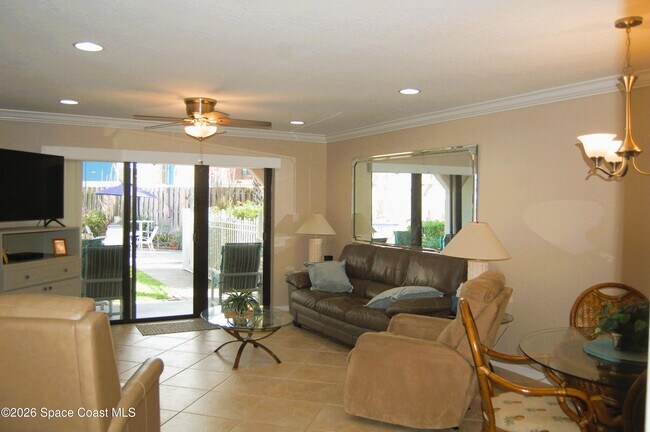 5350 Ocean Beach Blvd Unidad 103
