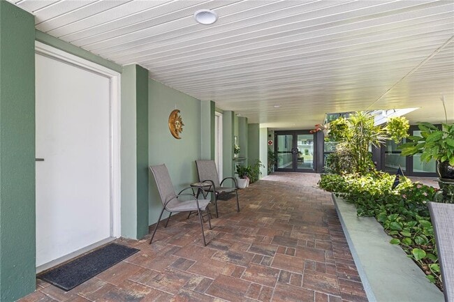 Photo - 21280 Brinson Ave Unidad 220