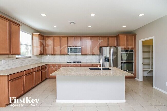 Photo - 2017 Tobias Way